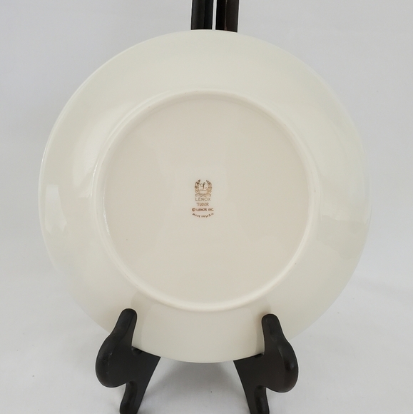 RARE and Discontinued Lenox Tudor Salad Plate - Picture 3 of 4